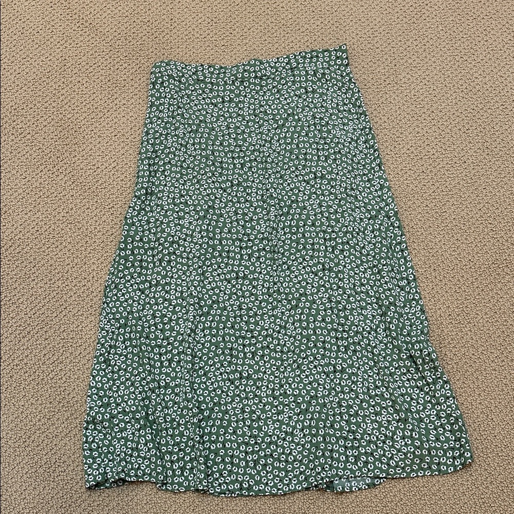 H&M Green Floral A-Line Midi Skirt with thigh slits - Picture 9 of 10